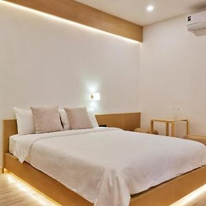 Standard Zimmer mit Kingsize-Bett